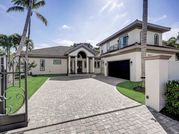 150 yards to St Armands Circle